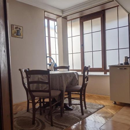 Central Apartment With City View Πρίζρεν Εξωτερικό φωτογραφία